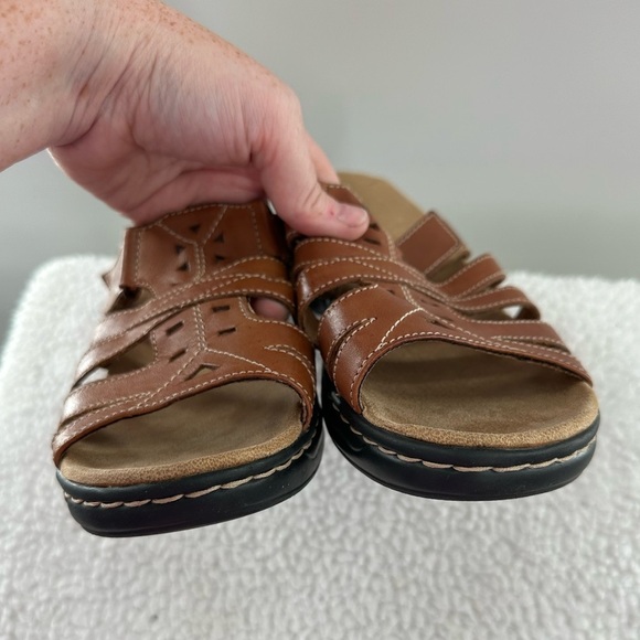 Clarks Bendables Lexi Brown Open Toe Slip On Sandals - Picture 5 of 7